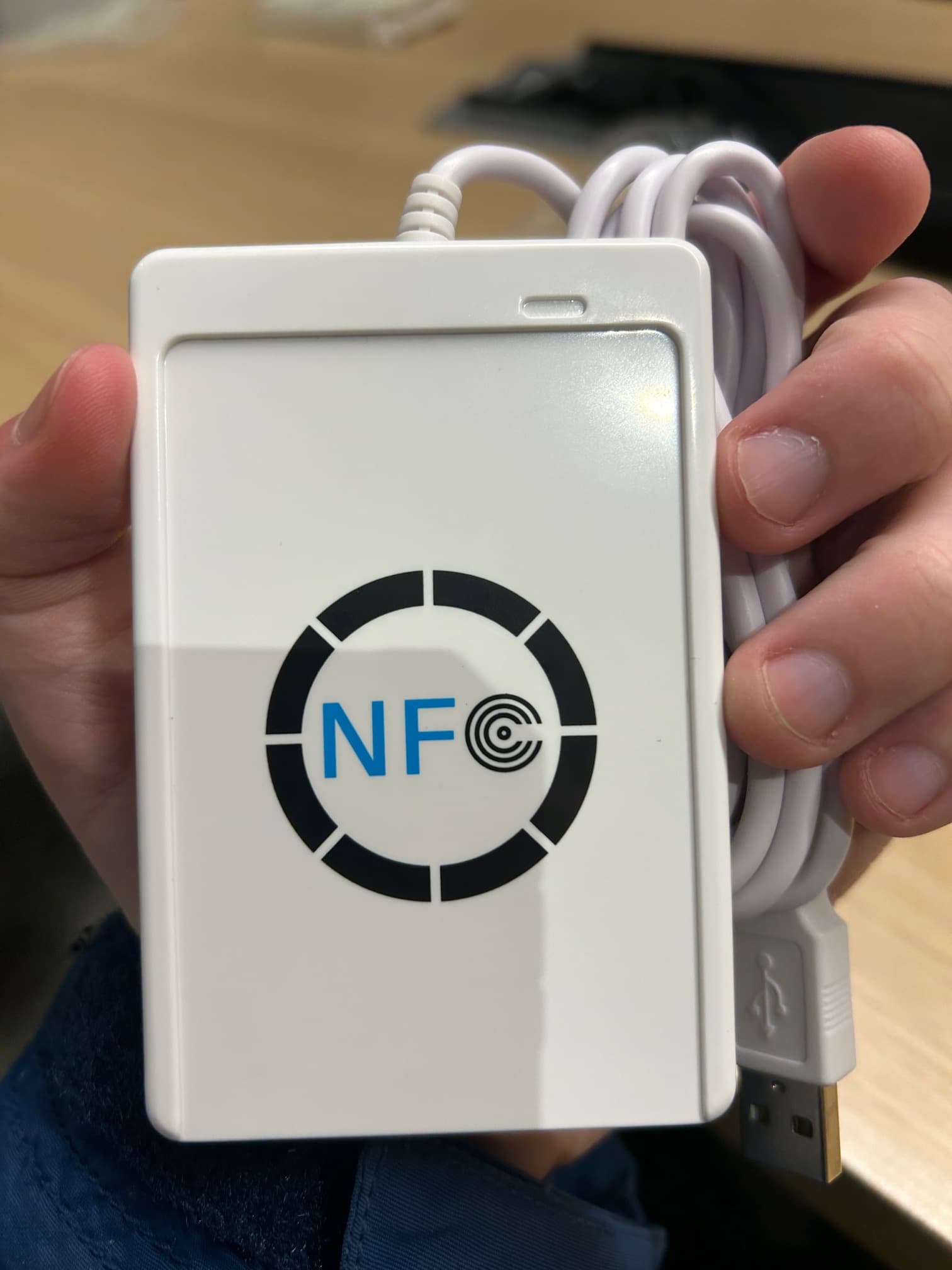 Hardware Hacking a 2002 Card Reader